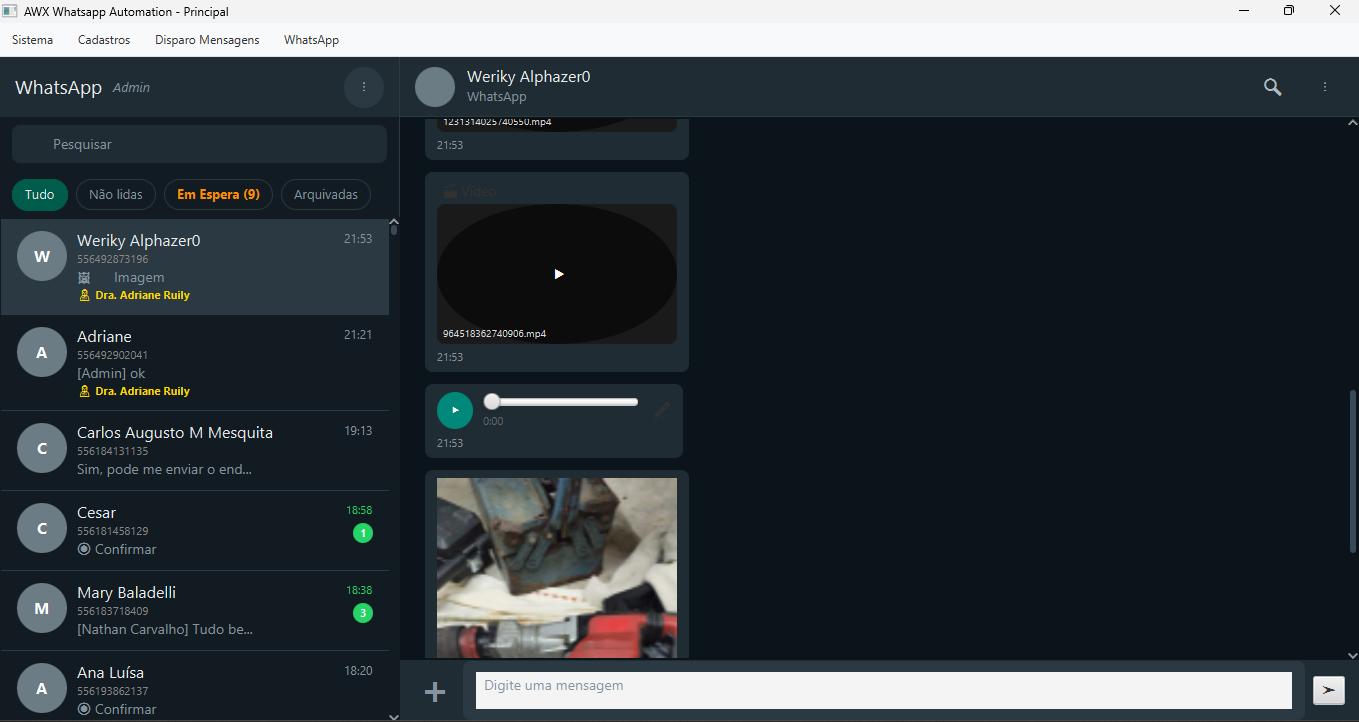 Tela de atendimento com mídias